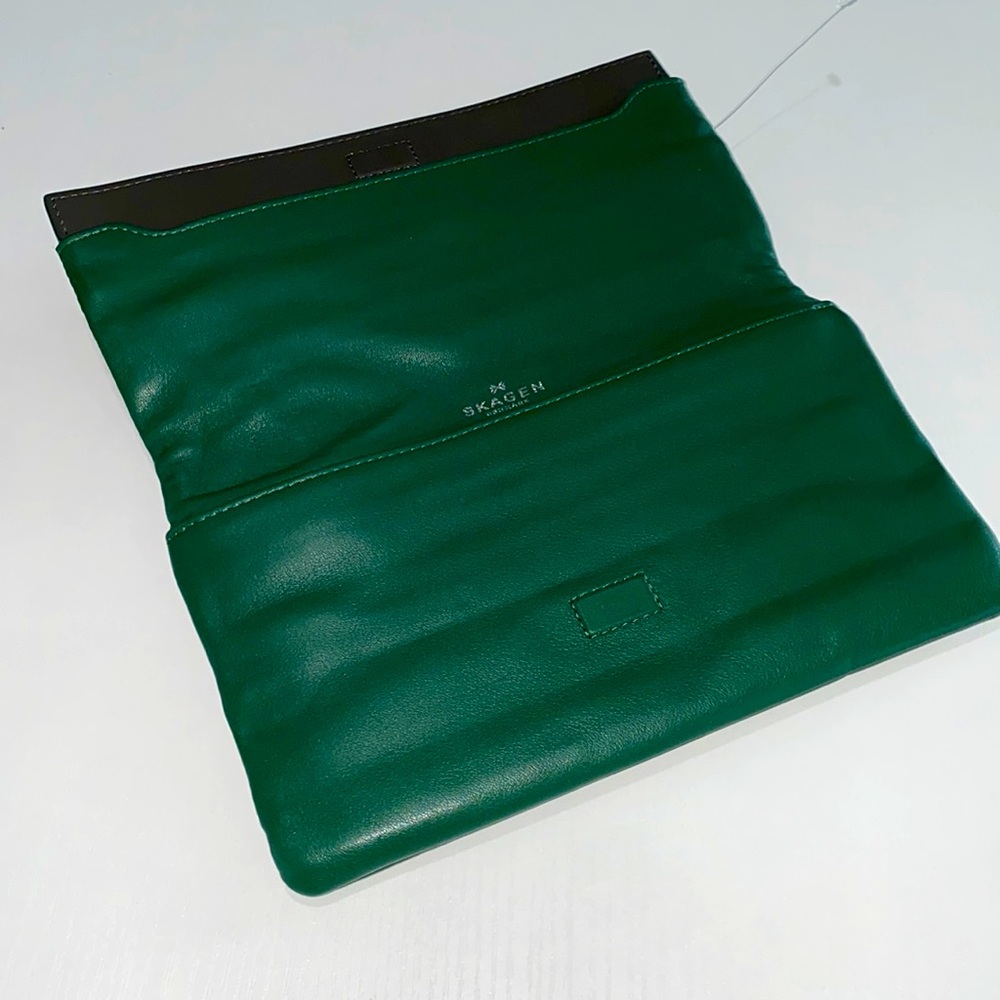 SKAGEN DENMARK LEATHER WALLET/CLUTCH
